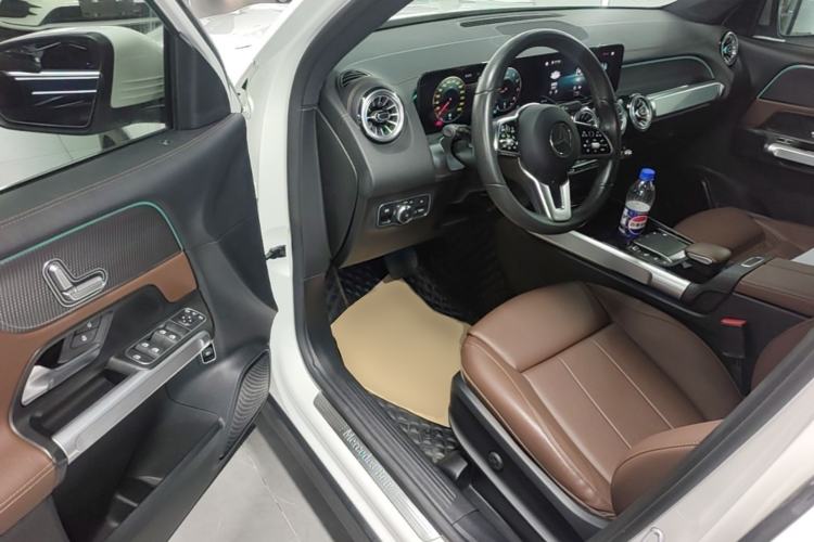Used Mercedes-Benz GLB 2021 GLB 200 Dynamic Edition Driver Seat