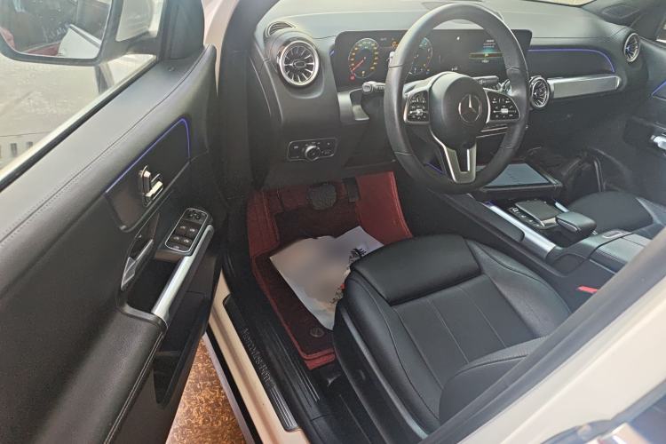 Used Mercedes-Benz GLB 2021 GLB 200 Dynamic Edition Driver Seat