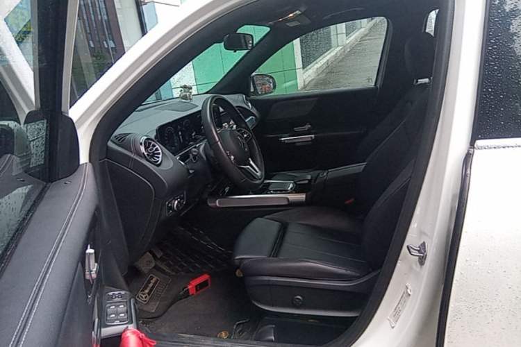 Used Mercedes-Benz GLB 2021 GLB 200 Dynamic Edition Driver Seat