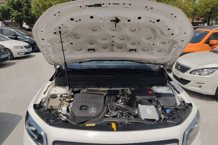 Used Mercedes-Benz GLB 2021 GLB 200 Dynamic Edition Engine Bay