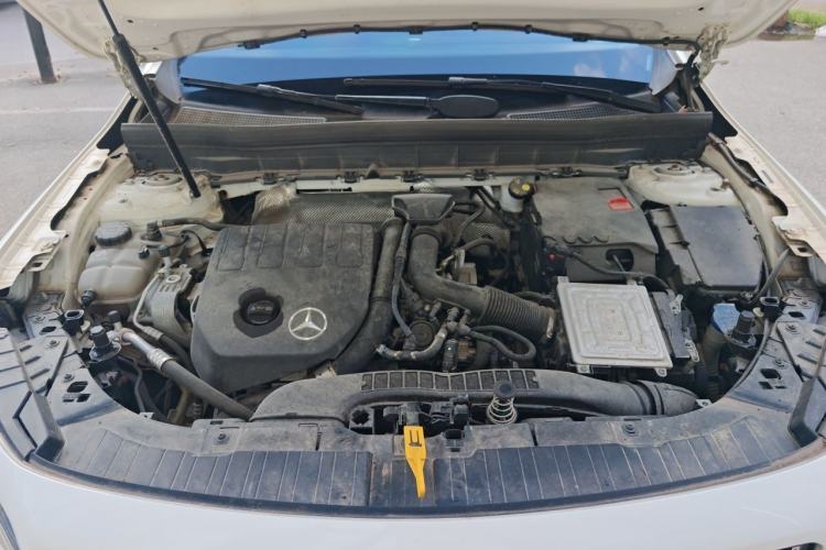 Used Mercedes-Benz GLB 2021 GLB 200 Dynamic Edition Engine Bay