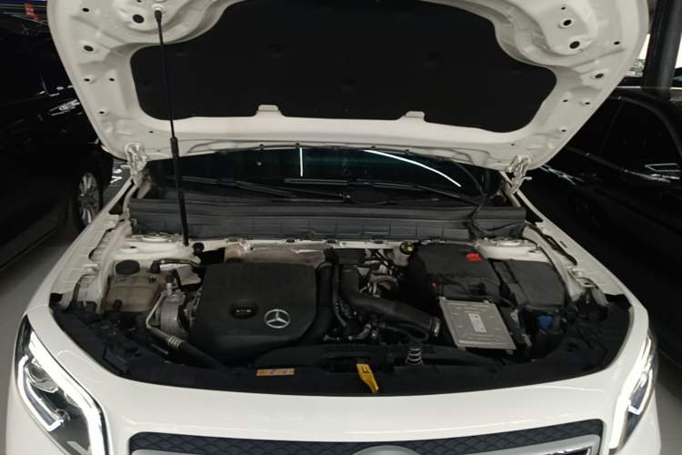 Used Mercedes-Benz GLB 2021 GLB 200 Dynamic Edition Engine Bay