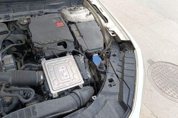 Used Mercedes-Benz GLB 2021 GLB 200 Fashion Model Engine Bay Left
