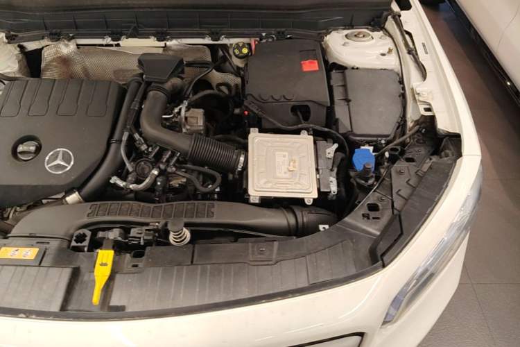 Used Mercedes-Benz GLB 2021 GLB 200 Fashion Model Engine Bay Left
