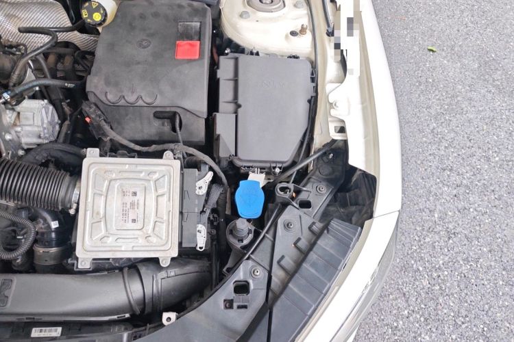 Used Mercedes-Benz GLB 2021 GLB 200 Fashion Model Engine Bay Left