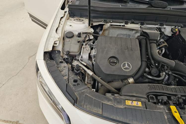 Used Mercedes-Benz GLB 2021 GLB 200 Fashion Model Engine Bay Right