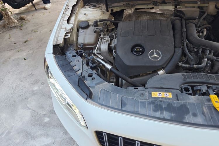 Used Mercedes-Benz GLB 2021 GLB 200 Dynamic Edition Engine Bay Right