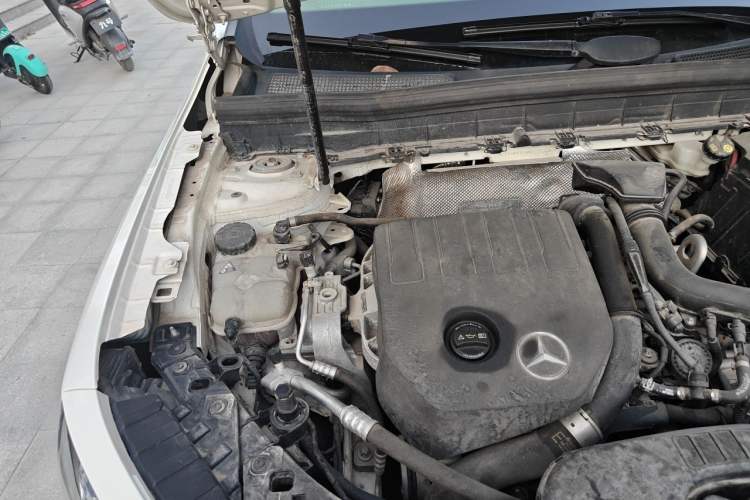 Used Mercedes-Benz GLB 2021 GLB 200 Dynamic Edition Engine Bay Right