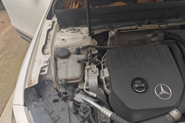 Used Mercedes-Benz GLB 2021 GLB 200 Dynamic Edition Engine Bay Right