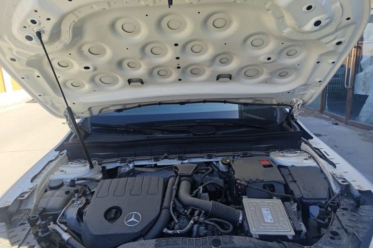Used Mercedes-Benz GLB 2021 GLB 200 Dynamic Edition Engine Bay