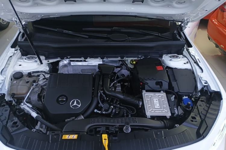 Used Mercedes-Benz GLB 2021 GLB 200 Dynamic Edition Engine Bay