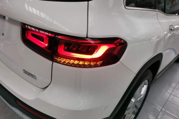 Used Mercedes-Benz GLB 2021 GLB 200 Dynamic Edition Exterior 3