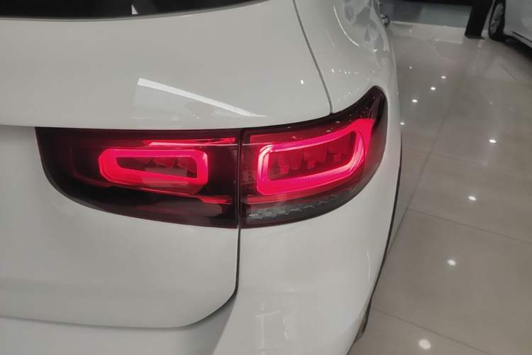 Used Mercedes-Benz GLB 2021 GLB 200 Fashion Model Exterior 3