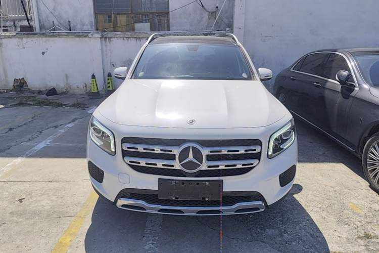 Used Mercedes-Benz GLB 2021 GLB 200 Dynamic Edition Front