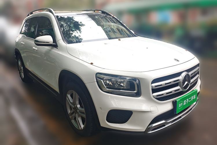 Used Mercedes-Benz GLB 2021 GLB 180 Dynamic Edition Front Right 45 Deg