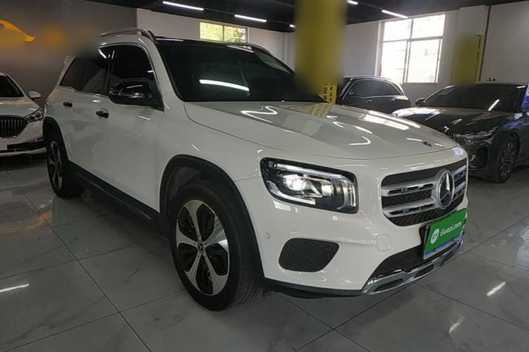 Used Mercedes-Benz GLB 2021 GLB 200 Fashion Model Front Right 45 Deg
