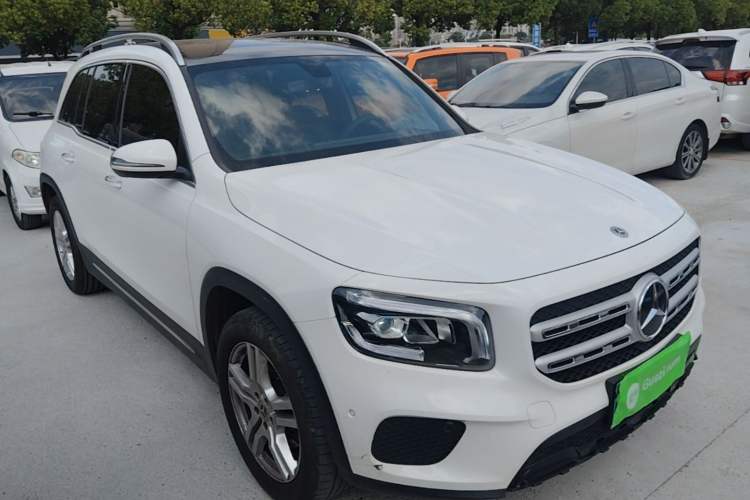 Used Mercedes-Benz GLB 2021 GLB 200 Dynamic Edition Front Right 45 Deg