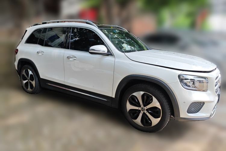Used Mercedes-Benz GLB 2021 GLB 200 Fashion Model Front Right 45 Deg