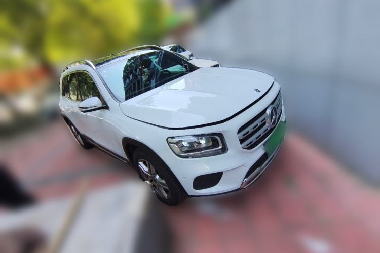 Used Mercedes-Benz GLB 2021 GLB 180 Dynamic Edition Front Right 45 Deg