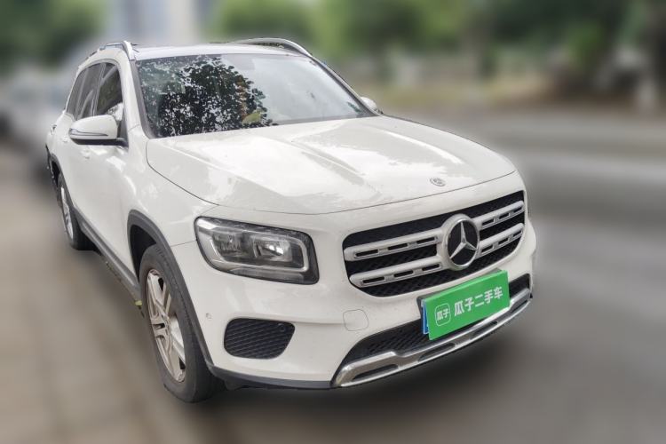 Used Mercedes-Benz GLB 2021 GLB 180 Fashion Model Front Right 45 Deg