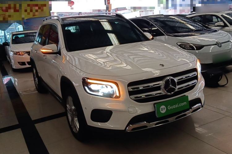 Used Mercedes-Benz GLB 2021 GLB 200 Dynamic Edition Front Right 45 Deg