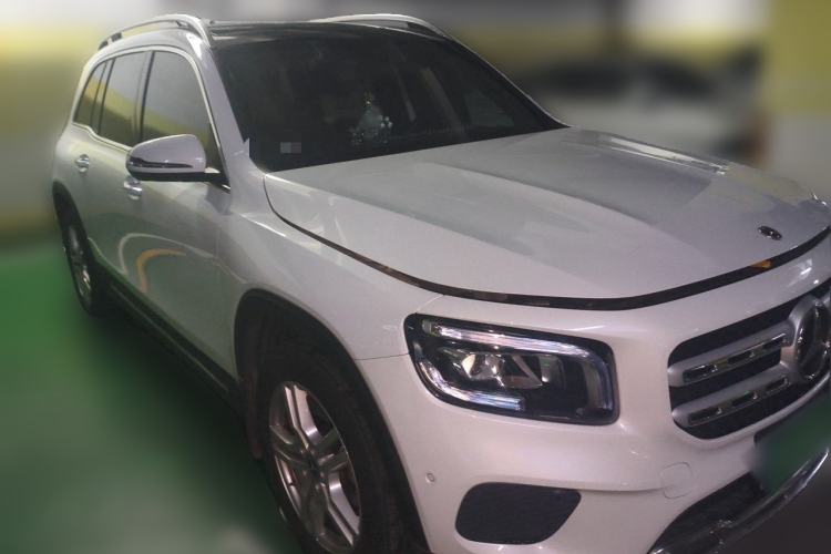 Used Mercedes-Benz GLB 2021 GLB 200 Dynamic Edition Front Right 45 Deg