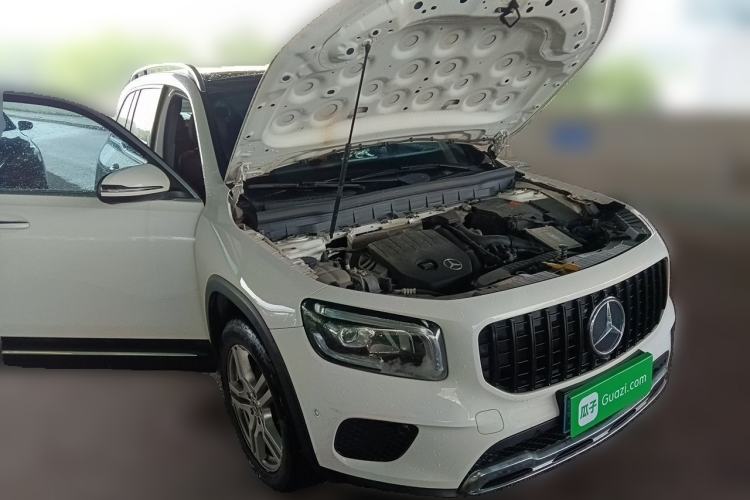 Used Mercedes-Benz GLB 2021 GLB 200 Dynamic Edition Front Right 45 Deg
