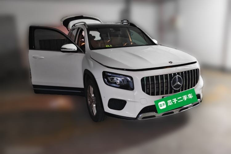 Used Mercedes-Benz GLB 2021 GLB 200 Dynamic Edition Front Right 45 Deg