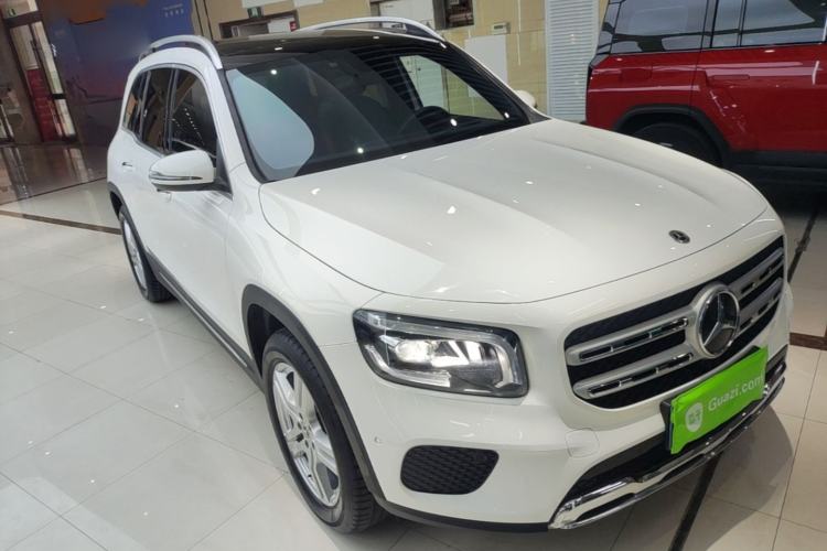 Used Mercedes-Benz GLB 2021 GLB 200 Dynamic Edition Front Right 45 Deg