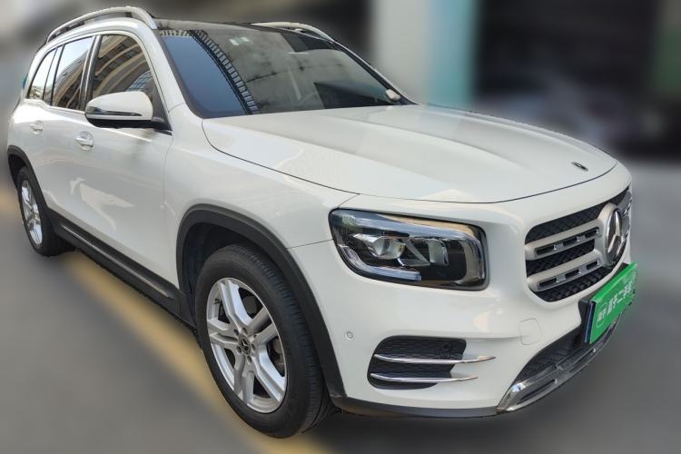 Used Mercedes-Benz GLB 2021 GLB 200 Dynamic Edition Front Right 45 Deg