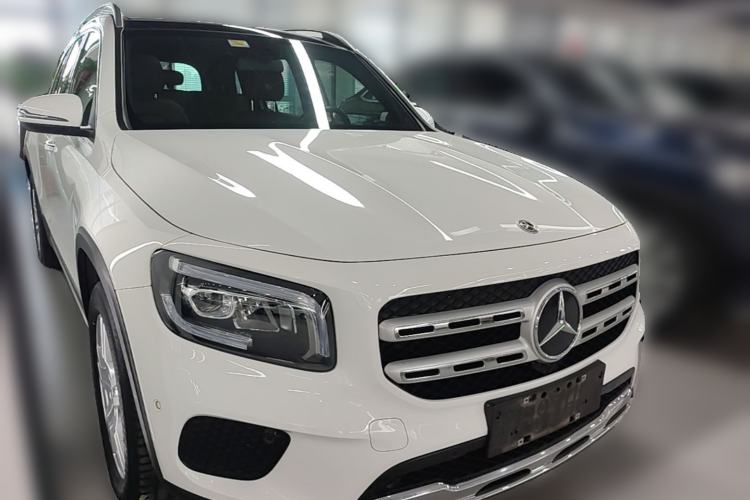 Used Mercedes-Benz GLB 2021 GLB 200 Dynamic Edition Front Right 45 Deg