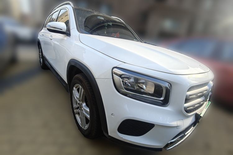 Used Mercedes-Benz GLB 2021 GLB 180 Fashion Model Front Right 45 Deg