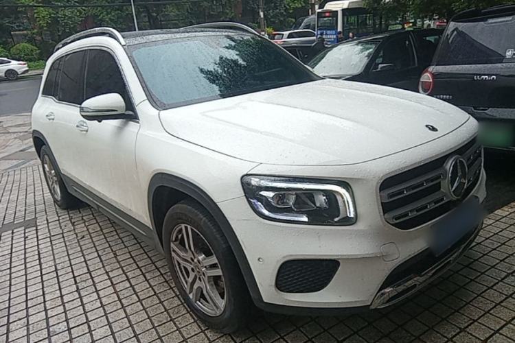 Used Mercedes-Benz GLB 2021 GLB 200 Dynamic Edition Front Right 45 Deg