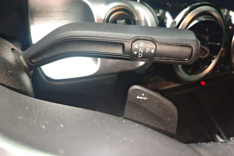 Used Mercedes-Benz GLB 2021 GLB 180 Dynamic Edition Gear Lever
