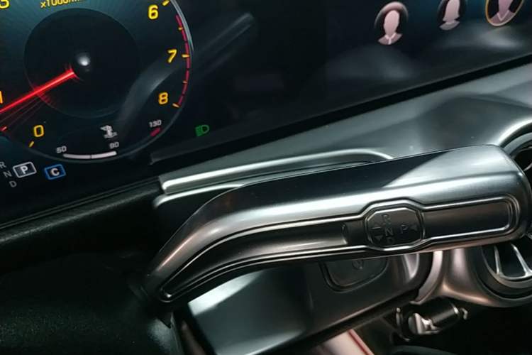 Used Mercedes-Benz GLB 2021 GLB 200 Fashion Model Gear Lever