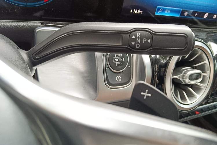 Used Mercedes-Benz GLB 2021 GLB 200 Fashion Model Gear Lever