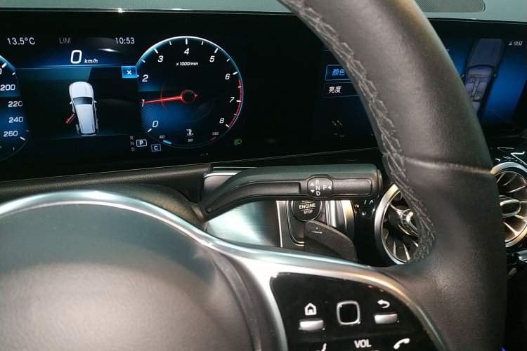 Used Mercedes-Benz GLB 2021 GLB 200 Dynamic Edition Gear Lever
