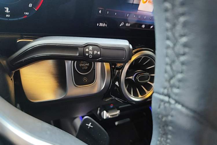 Used Mercedes-Benz GLB 2021 GLB 200 Dynamic Edition Gear Lever