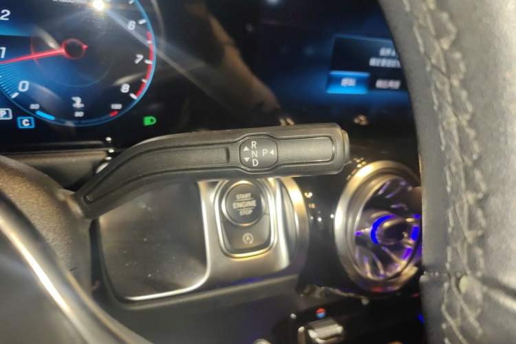 Used Mercedes-Benz GLB 2021 GLB 180 Fashion Model Gear Lever