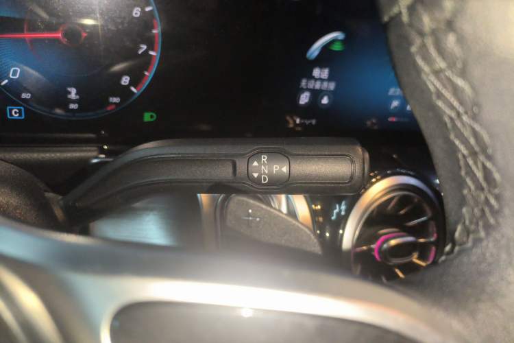 Used Mercedes-Benz GLB 2021 GLB 200 Fashion Model Gear Lever