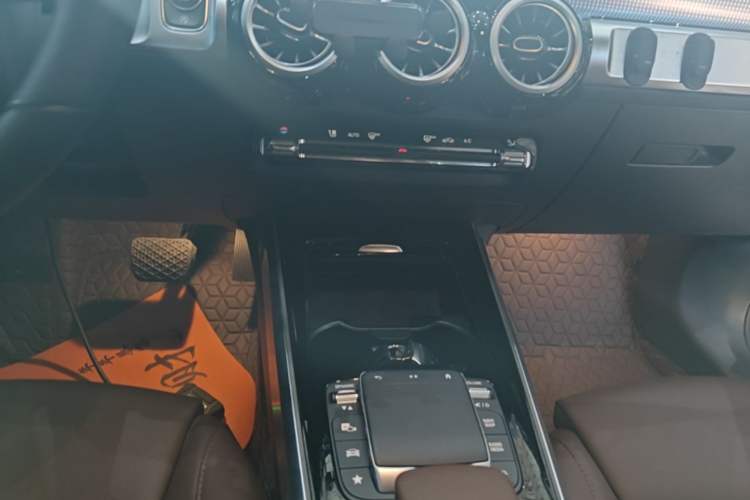 Used Mercedes-Benz GLB 2021 GLB 200 Fashion Model Gear Lever