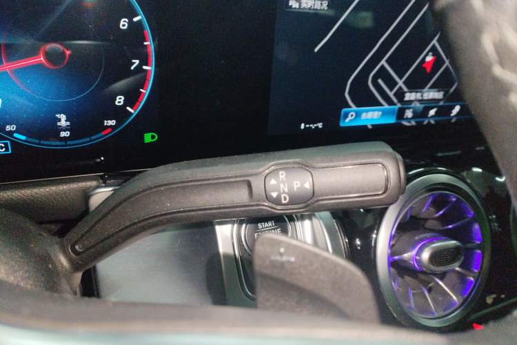 Used Mercedes-Benz GLB 2021 GLB 200 Dynamic Edition Gear Lever