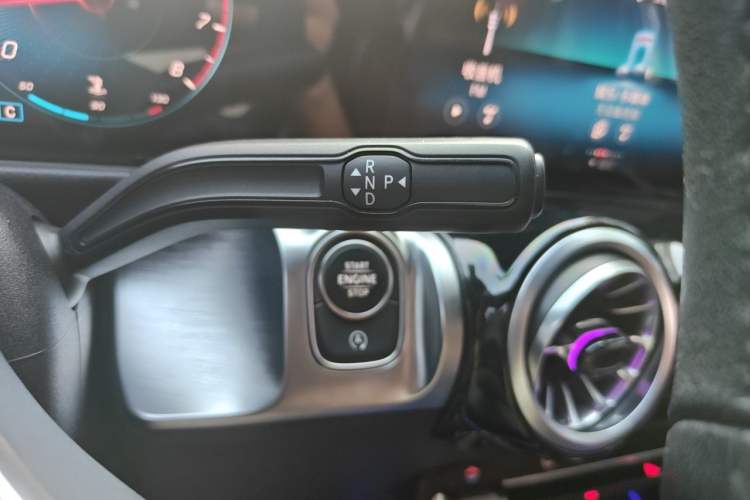 Used Mercedes-Benz GLB 2021 GLB 200 Dynamic Edition Gear Lever