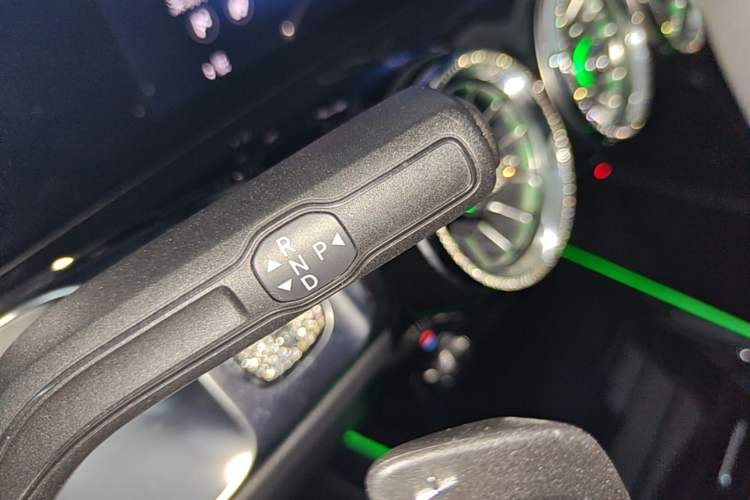 Used Mercedes-Benz GLB 2021 GLB 200 Fashion Model Gear Lever