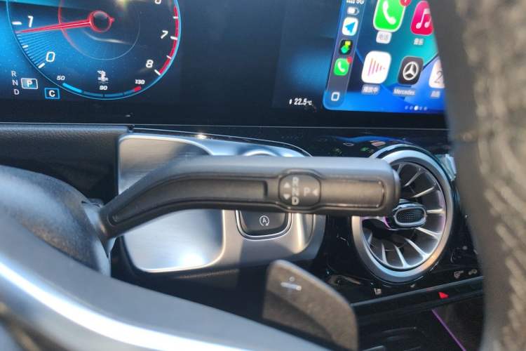 Used Mercedes-Benz GLB 2021 GLB 200 Dynamic Edition Gear Lever