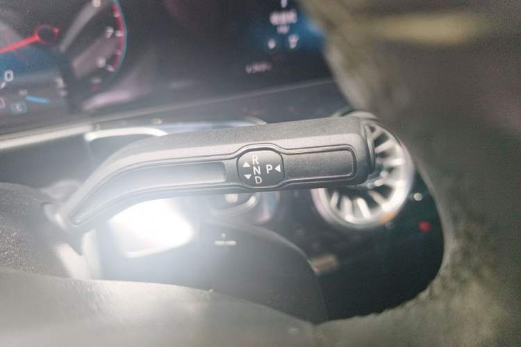 Used Mercedes-Benz GLB 2021 GLB 200 Fashion Model Gear Lever