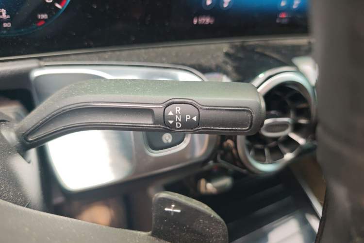 Used Mercedes-Benz GLB 2021 GLB 180 Dynamic Edition Gear Lever