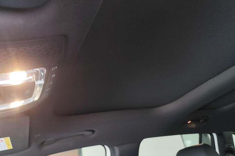 Used Mercedes-Benz GLB 2021 GLB 200 Dynamic Edition Headliner