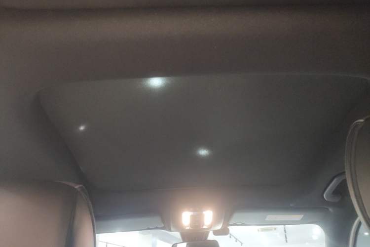 Used Mercedes-Benz GLB 2021 GLB 200 Fashion Model Headliner