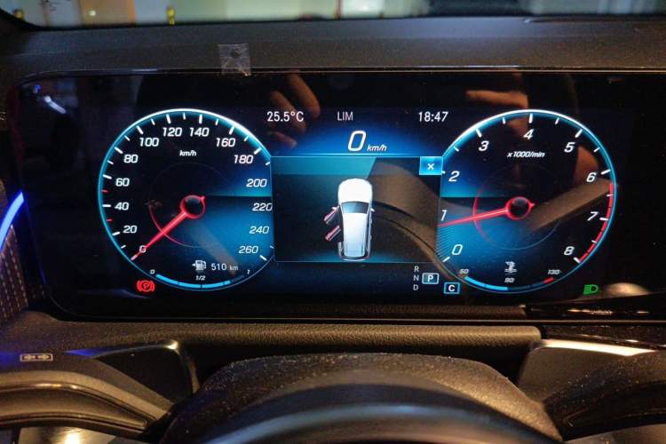 Used Mercedes-Benz GLB 2021 GLB 200 Dynamic Edition Instrument Cluster